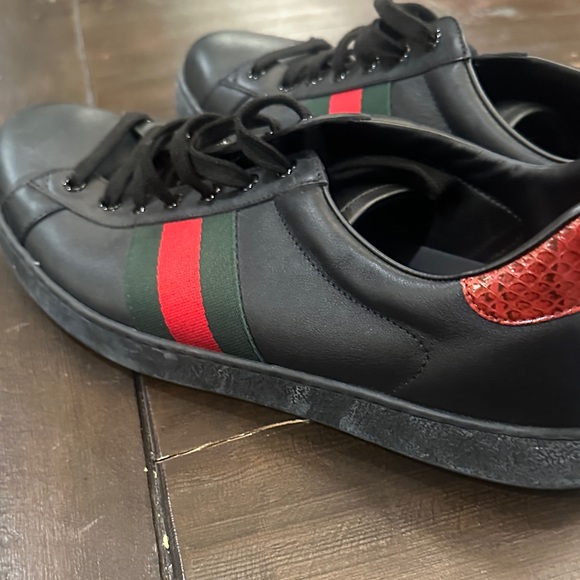 Gucci Black Sneakers with Red Detail - Picture 5 of 9